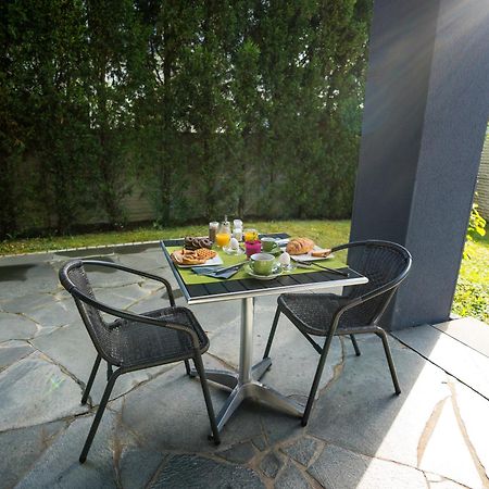 Bed & Breakfast Outlet Hotel Dettingen an der Erms エクステリア 写真