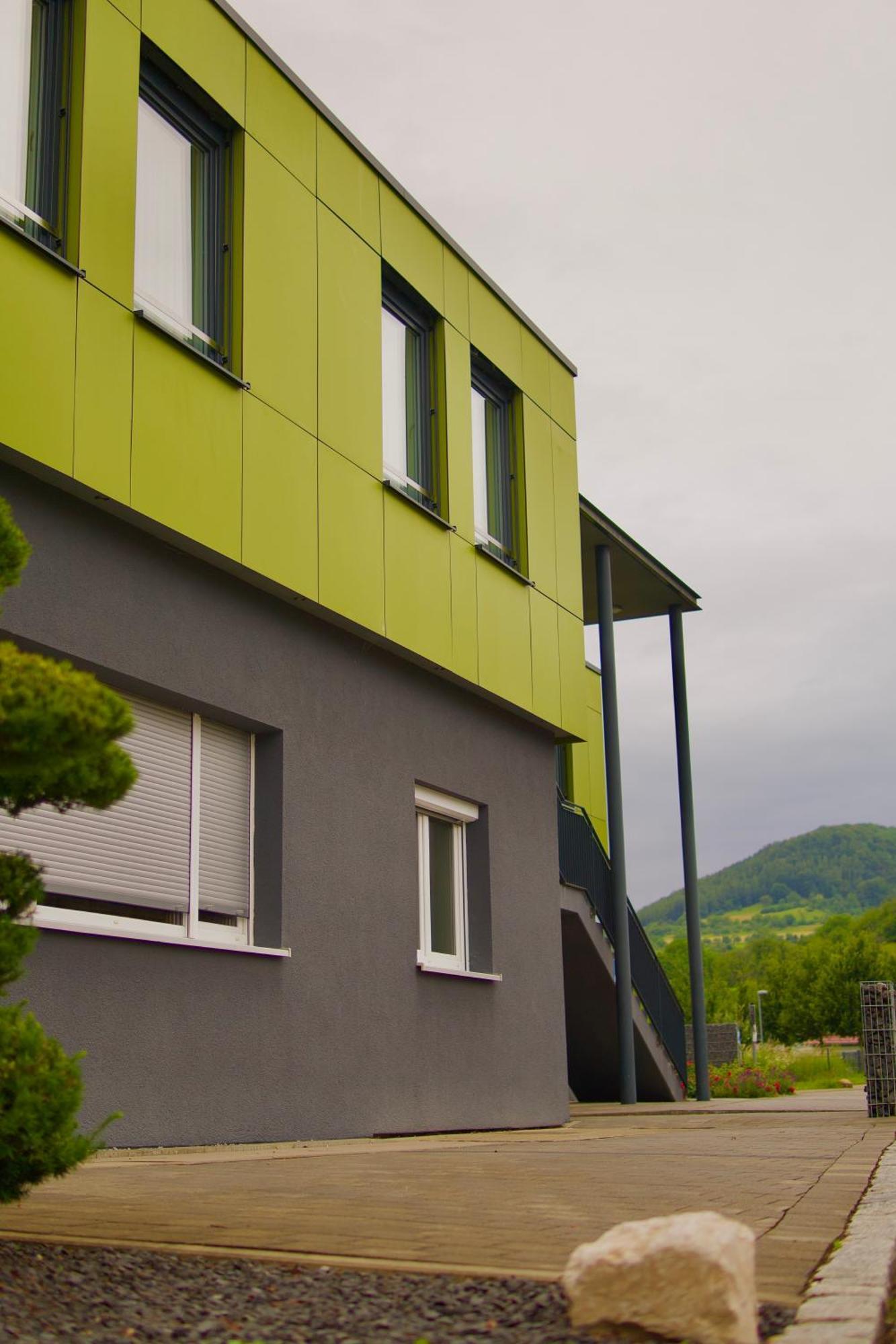 Bed & Breakfast Outlet Hotel Dettingen an der Erms エクステリア 写真