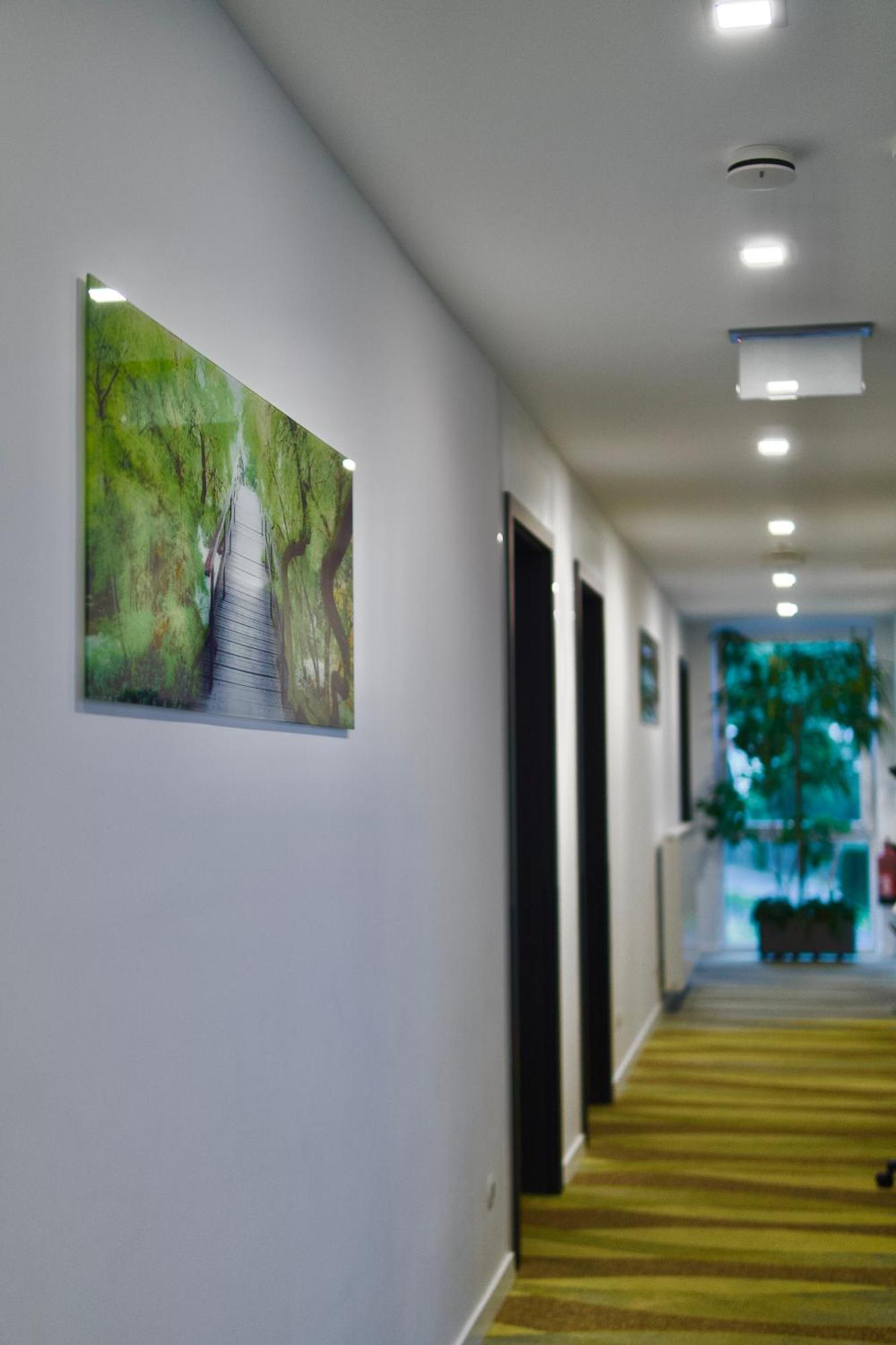 Bed & Breakfast Outlet Hotel Dettingen an der Erms エクステリア 写真