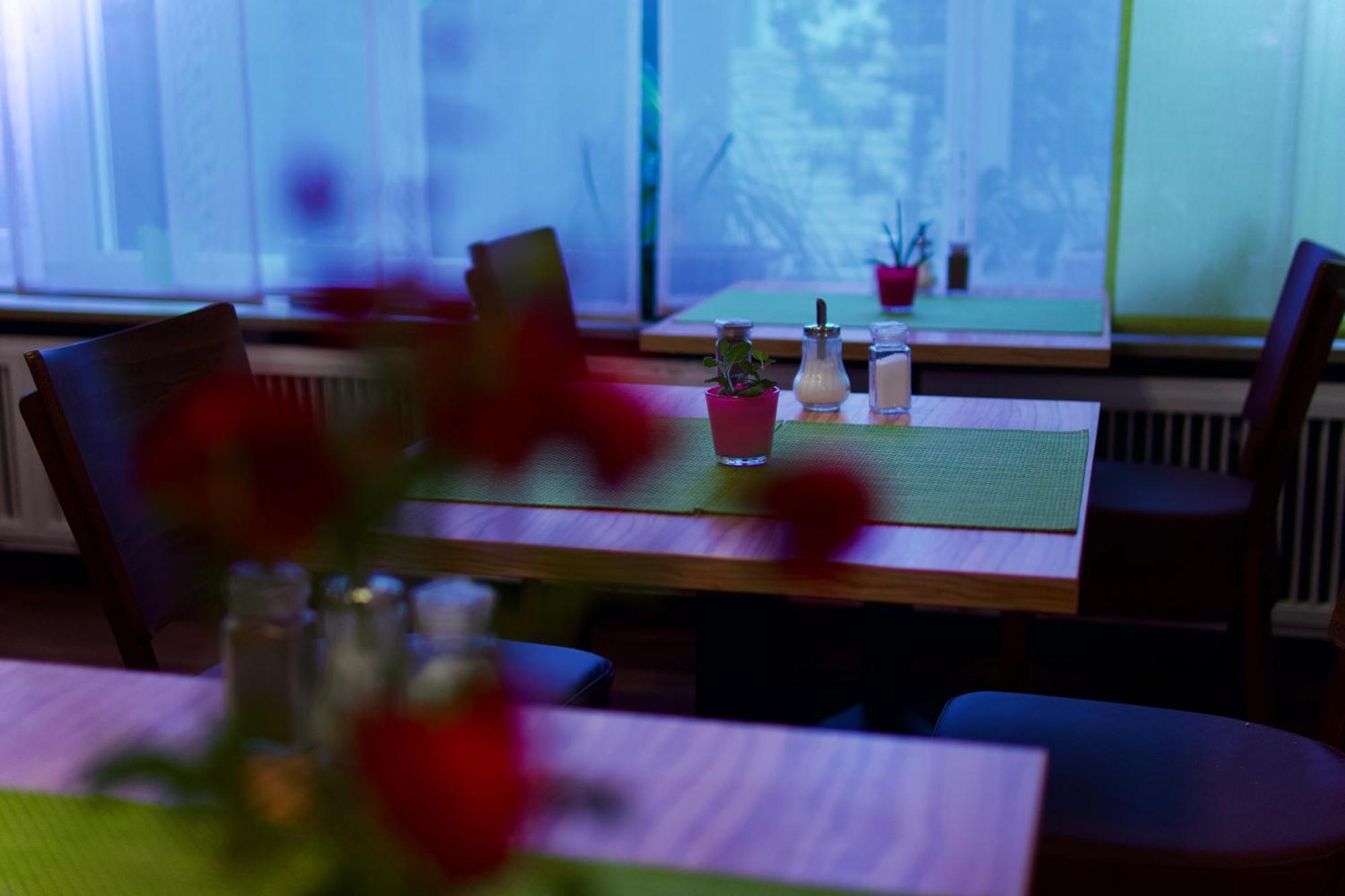 Bed & Breakfast Outlet Hotel Dettingen an der Erms エクステリア 写真
