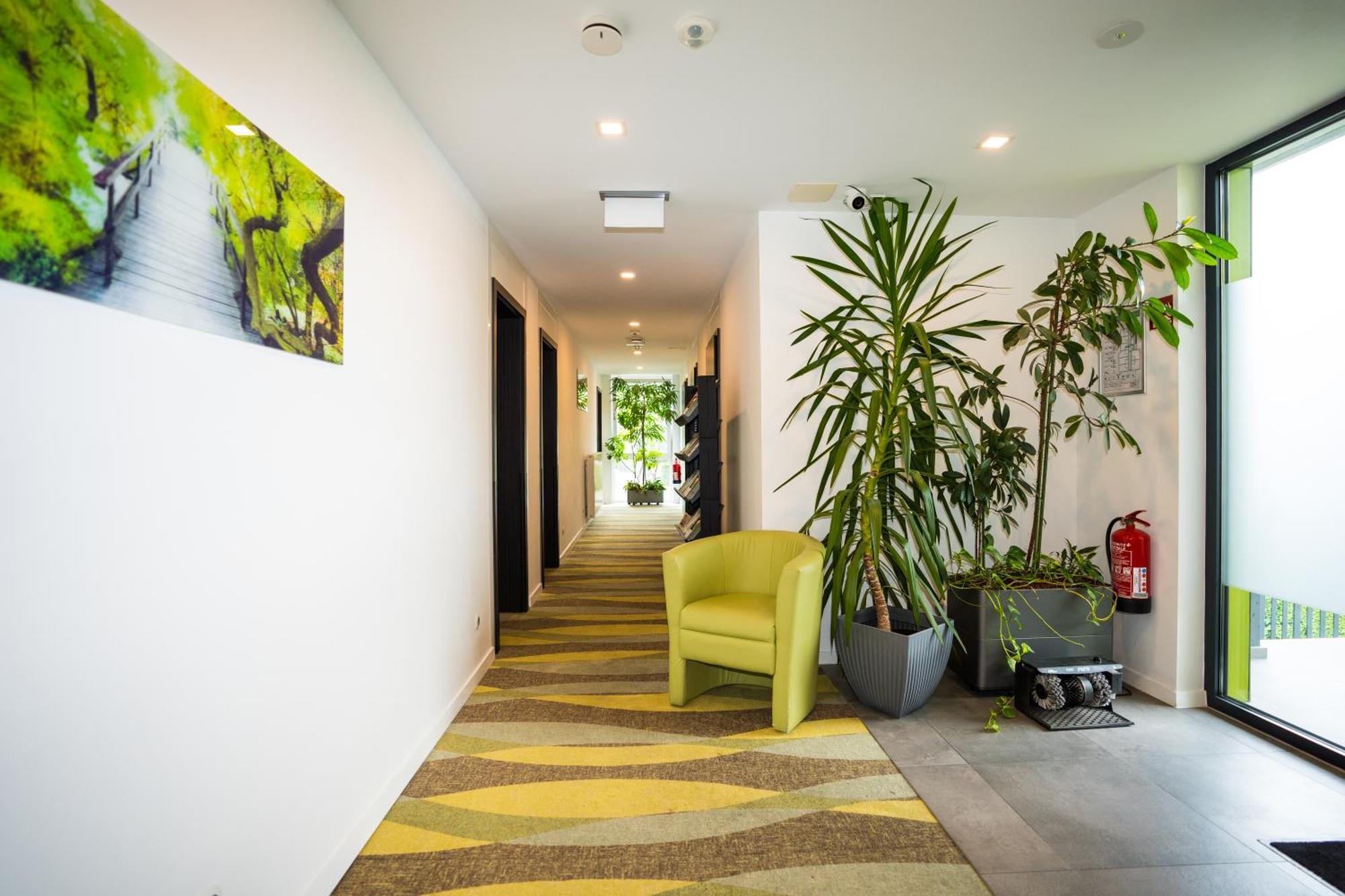 Bed & Breakfast Outlet Hotel Dettingen an der Erms エクステリア 写真