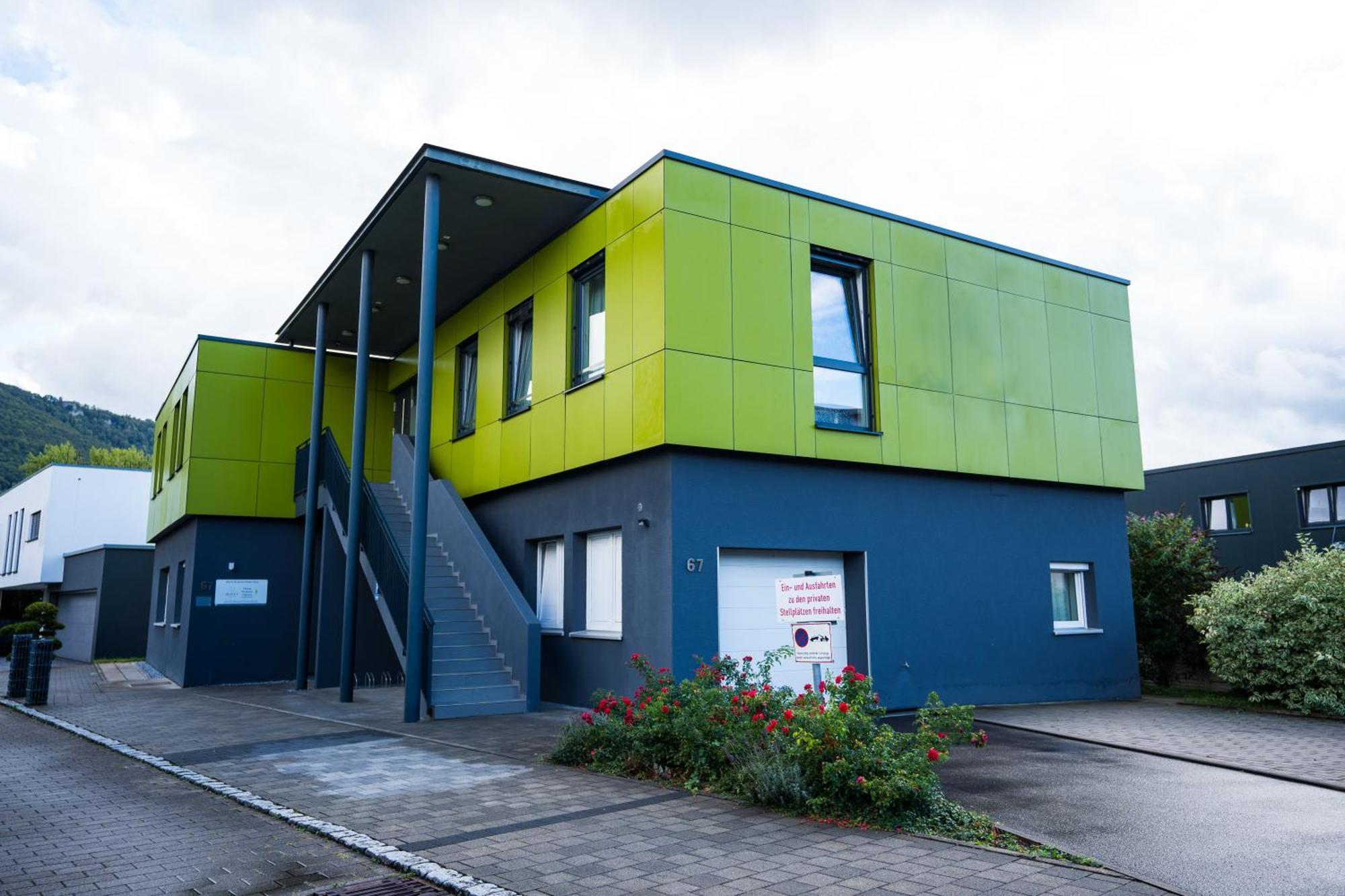 Bed & Breakfast Outlet Hotel Dettingen an der Erms エクステリア 写真